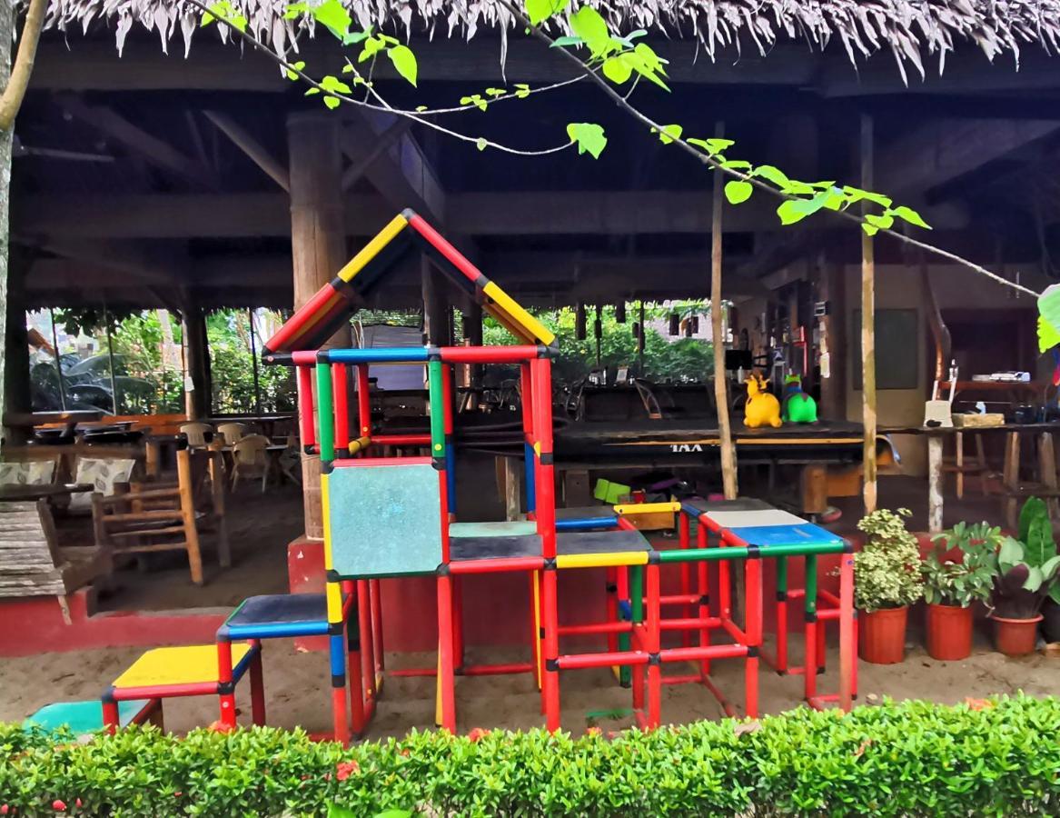 Sulu Sunset Beach Resort Nauhang Exterior photo