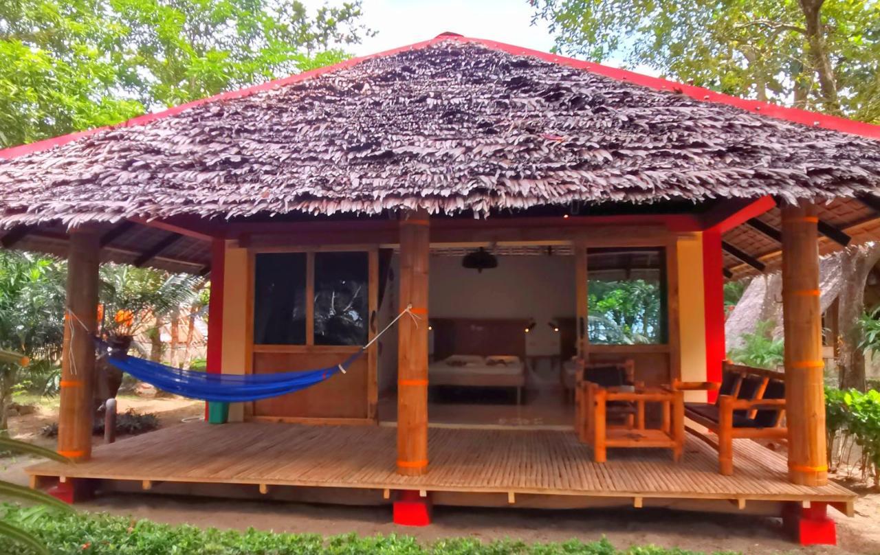 Sulu Sunset Beach Resort Nauhang Exterior photo