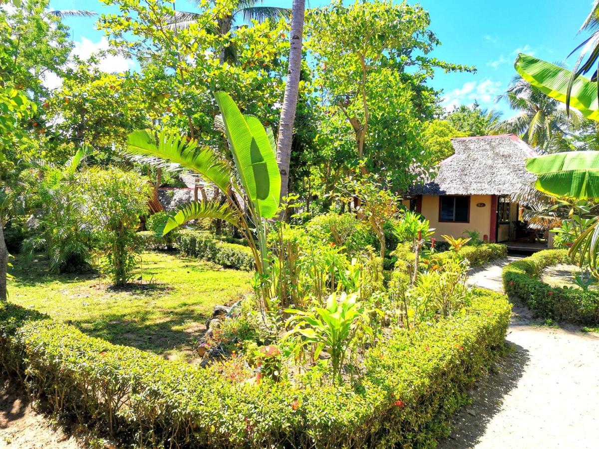 Sulu Sunset Beach Resort Nauhang Exterior photo