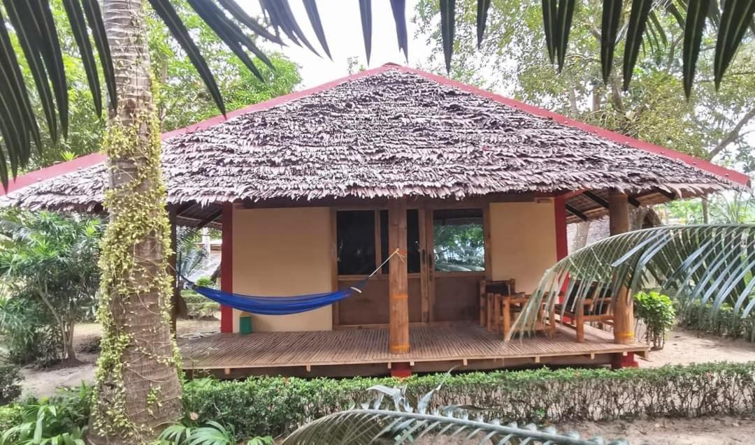 Sulu Sunset Beach Resort Nauhang Exterior photo