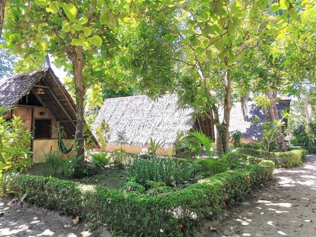 Sulu Sunset Beach Resort Nauhang Exterior photo