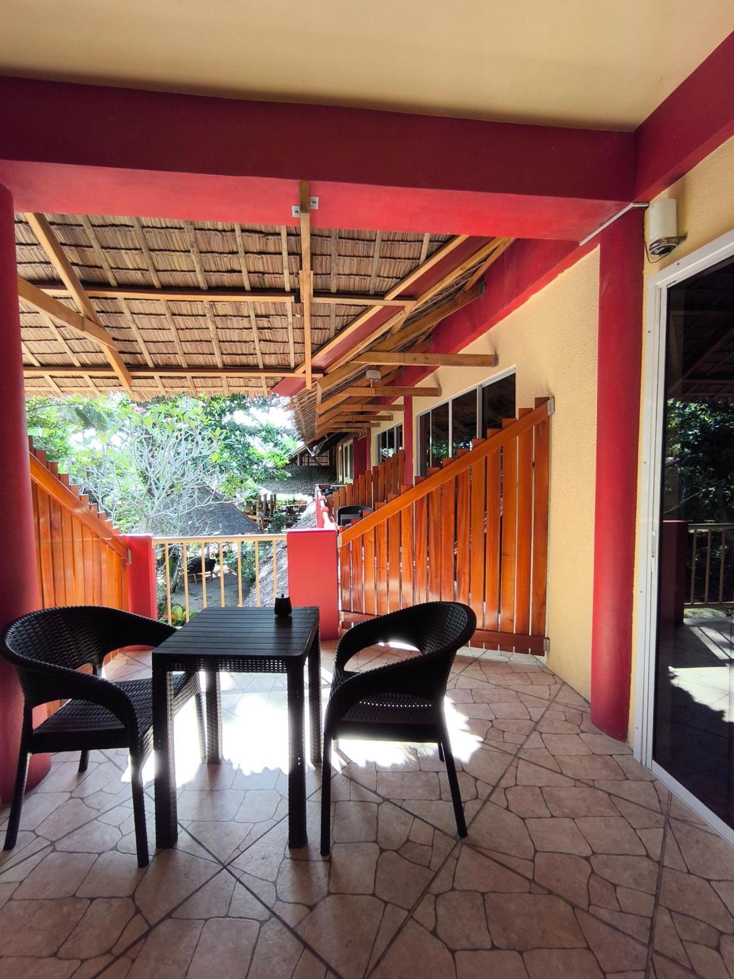Sulu Sunset Beach Resort Nauhang Exterior photo